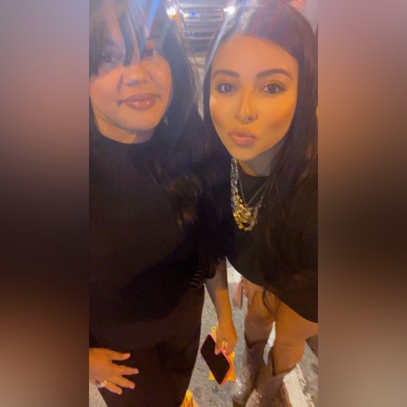 Krissy is LIVE 🦋 - Picture 12 of 14